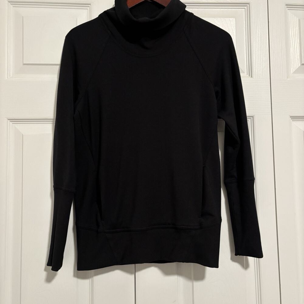Women’s Lululemon Black Pullover Mock Neck Size 4